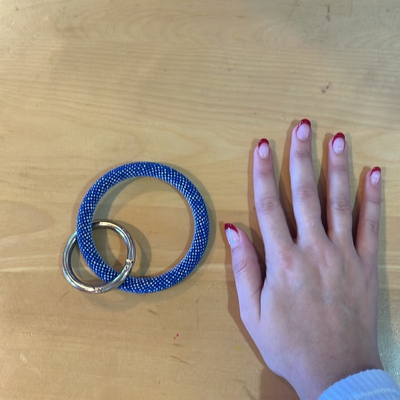 Large Keychain ring - Picture 2 of 2